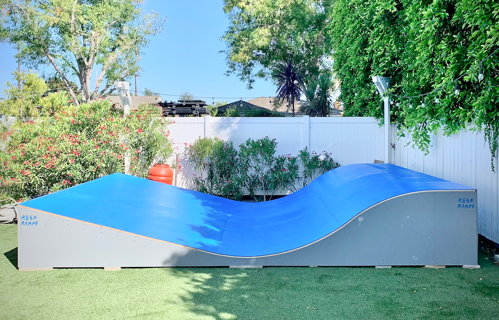 "SurfSkate" Mini Half Pipe Keen Ramps